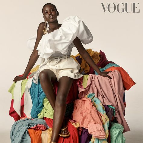 Sustainable Fashion Photography, Pile Of Clothes, How To Wear A Blanket Scarf, Craig Mcdean, Fast Fashion Brands, Doutzen Kroes, Phoebe Philo, Garment Industry, Christy Turlington