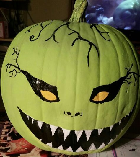 Goblin painted pumpkin Small Pumpkin Painting Ideas Scary, Green Pumpkin Painting Ideas, Horror Pumpkin Painting, Zombie Pumpkin Painting, Scary Pumpkin Painting, Goblin Pumpkin, Pumpkin Painting Designs, Cute Pumpkin Painting, Diy Halloween Scary