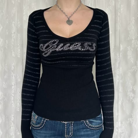 Cyber Y2K Grunge Black & Silver Sparkle Striped Guess Long Sleeve Sweater With V-Neck #y2k #2kfashion #2000s #2000sfashion #depop #ballerina #balletcore Trashy 2000s Clothes, Striped Long Sleeve Outfit, Black And Silver Outfits, Clothing For Winter, Grunge Y2k Aesthetic, Guess Sweater, 2000s Tops, Y2k Fits, Thrift Inspo