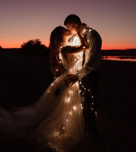 Dusk Wedding, Dream Date, Farm Weddings, Sunset Wedding, Wedding Shots, Vow Renewal, Farm Wedding, Weeding, Wedding Pictures