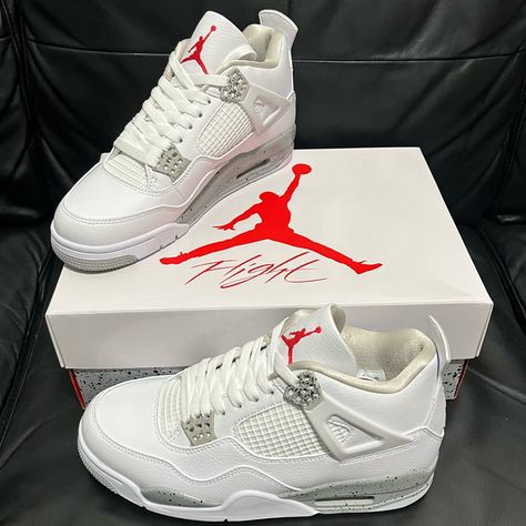 Air Jordan 4 Oreo Brand New Never Worn (9.5) Meeting In Brooklyn , Im Too Lazy To Type Something Else Air Jordan 4 Oreo, Jordan 4 Oreo, Cute Jordans, Nike Shoes Women Fashion, Pretty Sneakers, Nike Fashion Shoes, Preppy Shoes, Jordan 4s, Jordan Shoes Retro