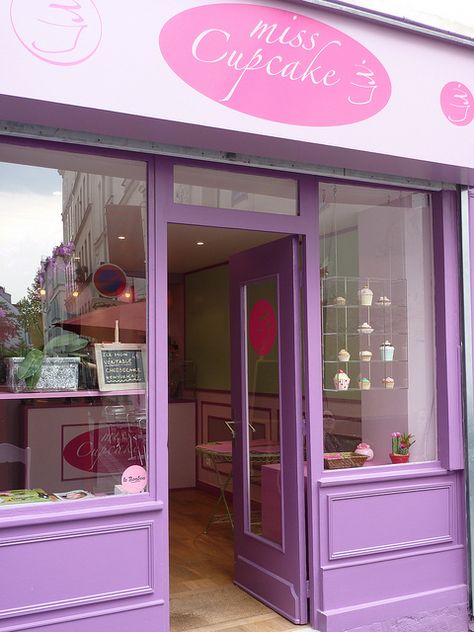 Open my own cupcake shop Bakery Shop Design, Cupcake Shop, Bakery Store, Bakery Interior, Bakery Design Interior, Bakery Decor, Cupcake Shops, Cafe Shop Design, 카페 인테리어 디자인