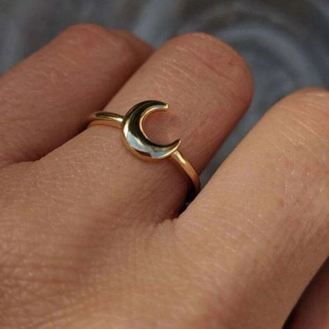 Crescent Moon Ring, Jewelry Gift Ideas, Gold Jewelry Stores, Witchy Jewelry, Gold Ring Designs, Moon Ring, Celestial Jewelry, Stacking Ring, Yellow Rose