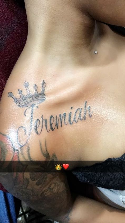 Name Tattoo On Thigh, Where To Get Name Tattoos, Chest Tattoo Name Female, Boyfriend Name On Neck, Places To Get Your Boyfriends Name Tattooed, Name Back Tattoo For Women, Name Tats Tattoo Ideas, Easy Chest Tattoos, Collarbone Tattoos Black Women