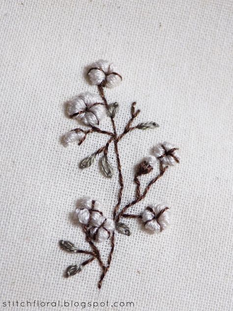 Cotton flower hand embroidery: freebie and tutorial Embroidery Spring, Brazilian Embroidery Stitches, Flower Hand Embroidery, Botanical Embroidery, Miniature Embroidery, Yarn Embroidery, Embroidery Patterns Ideas, Cotton Flower, Hand Embroidery Tutorial