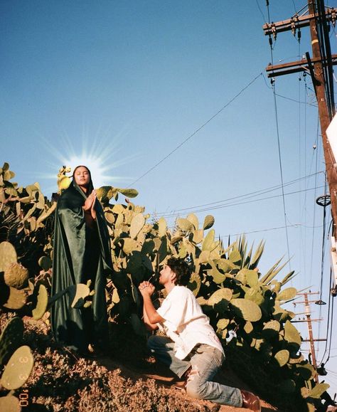 Mexican Film Photography, Dark Mexico Aesthetic, Counterculture Aesthetic, 80s Mexican Fashion, Chicana Photography, Chicano Photography, 90s Mexican Aesthetic, Mexican American Art, Mexican Punk