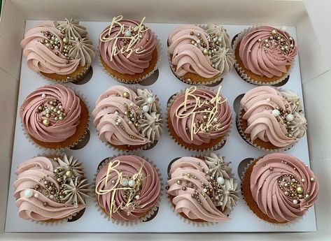 Sally 🌸🤍’s Instagram profile post: “Classy Bride Tribe Vibe 🤍✨” Rose Gold Cupcakes, Cupcake Icing Designs, Icing Designs, Cake Rose, Classy Bride, Gold Cupcakes, Icing Design, Cupcake Icing, Bride Tribe