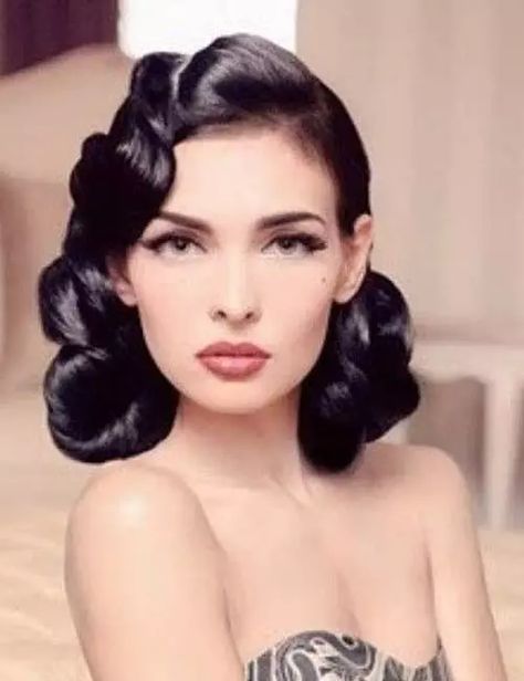 Diy Prom Hairstyles, Old Hollywood Hair, Diy Prom, Tortoise Hair, Hollywood Hair, Prom Hairstyles For Short Hair, Glam Hair, Hairstyles For Short Hair, Retro Hairstyles