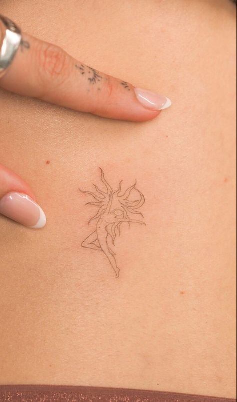 Tattoos For Latinas, Dainty Mexican Tattoo, Feminine Mexican Tattoos, Mexican Culture Tattoo For Women, Hispanic Tattoos For Women, Mexican Tattoo For Women, Latina Tattoos, Latina Tattoo Ideas, Latina Tattoo