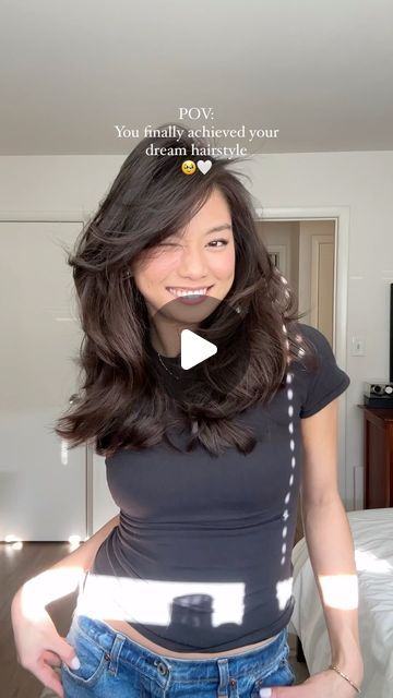 Rachel 🤍 | Yes, I cut my hair even shorter and I LOVE IT FOR THE 90S BLOWOUT 💇‍♀️#hairstyles #hairrollers #blowout #blowouttutorial #haircu... | Instagram Blown Out Layered Hair, 90s Blowout Hair Medium Length, 90s Blowout Hairstyles, 90’s Blowout, Blowout Hair Medium, 90s Blowout Hair Short, 90s Blowout Hair, Bang Inspo, Bombshell Blowout