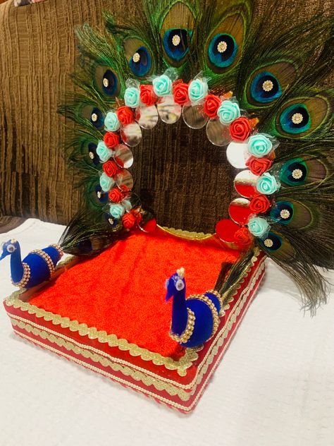 Sihasan For Laddu Gopal, Aasan For Ladoo Gopal, Singhasan For Ladoo Gopal, Kanha Singhasan, Janmashtami Craft Ideas, Janamashtmi Decoration Ideas, Janmashtami Craft, Wedding Card Decorations, Aarti Thali