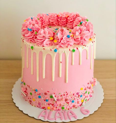 Cakes For 7th Birthday Girl, Barbie Buttercream Cake, Pink Drip Cake Birthday, 3 Tier Cake Birthday, Pink Cake With Sprinkles, Watercolor Cake Tutorial, Sprinkle Drip Cake, Pink Drip Cake, Bolo Drip Cake