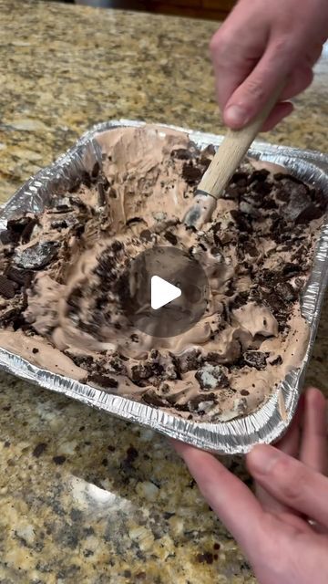 Richard Hagen | Oreo Mud Pie 🥧 🍪 | Instagram Mud Cups Recipe, Oreo Mud Pie, Richard Eats, Dirt Dessert Recipe, Cool Whip Topping, Oreo Pudding Dessert, Chocolate Jello, Oreo Dessert Easy, No Bake Oreo Dessert