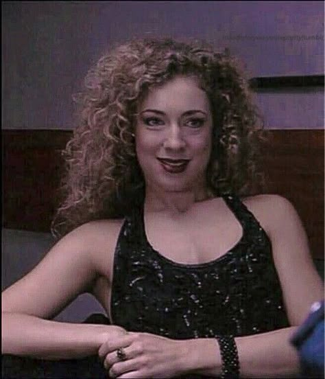 Song Icon, Female Celebrity Crush, Yin Yoga Poses, Beautiful Women Quotes, Alex Kingston, David Tennant Doctor Who, Doctor Who Art, River Song, Comfort People