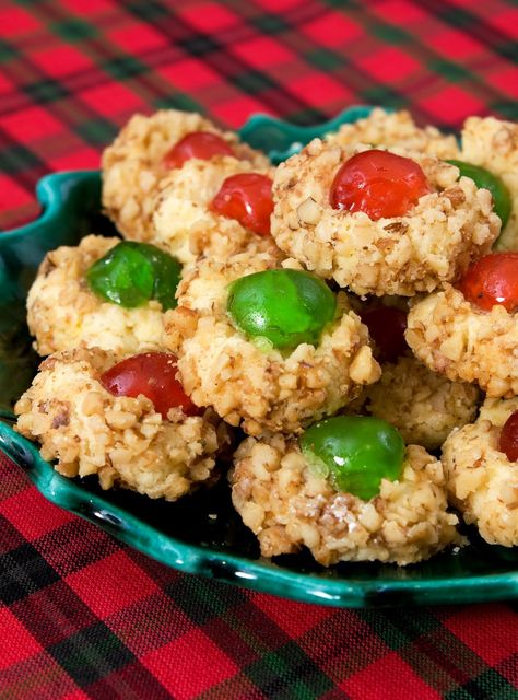 Thimble Cookies, Thumbprint Cookie, Recipe For Hollandaise Sauce, Thumbprint Cookies Recipe, Yummy Fall Recipes, Cherry Cookies, Pancake Recipe Easy, Scalloped Potato Recipes, Cookies Easy