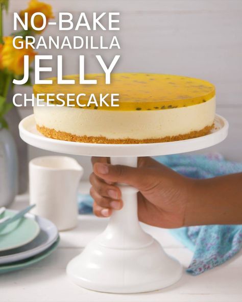 Foodies of SA - NO-BAKE GRANADILLA JELLY CHEESECAKE 🤤⁣ ⁣ ⁣... Pineapple Custard, Amazing Christmas Desserts, Jelly Cheesecake, Foodies Of Sa, African Homes, South African Homes, Panna Cotta Recipe, Recipe Videos, No Bake Cheesecake