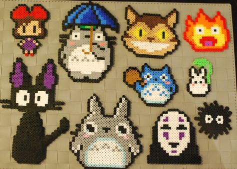 Miyazaki perlers Studio Ghibli Sprites, Ghibli Sprites, Hama Art, Hamma Beads Ideas, Perler Creations, Pixel Beads, Bead Studio, Art Perle, Fuse Bead Patterns