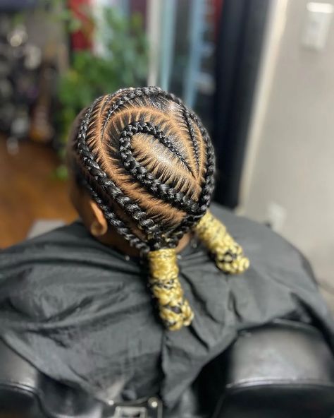 Heart Braided Hairstyles, Non Binary Haircuts, Heart Braids, Braids Inspiration, Braid Game, Scalp Braids, Heart Braid, Ombre Braid, Summer Braids