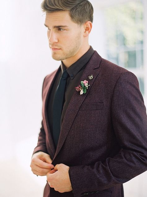 Handsome Groom in a Plum Tweed Suit | Taylor Lord Photography on @heyweddinglady via @aislesociety Fall Groom, Rustic Bohemian Wedding, Casual Grooms, Suits Groom, Modern Groom, Mens Wedding Attire, Groom Wedding Attire, Bohemian Wedding Dress Lace, Handsome Groom