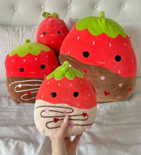 Squishmellows Collection, Strawberry Squishmallow, Indie Squishmallows, Food Squishmallows, Squishmallows Food Collection, Squishmallows Cottagecore, Cute Squishmallows, Squshmellow Collection Aesthetic, Cow Food