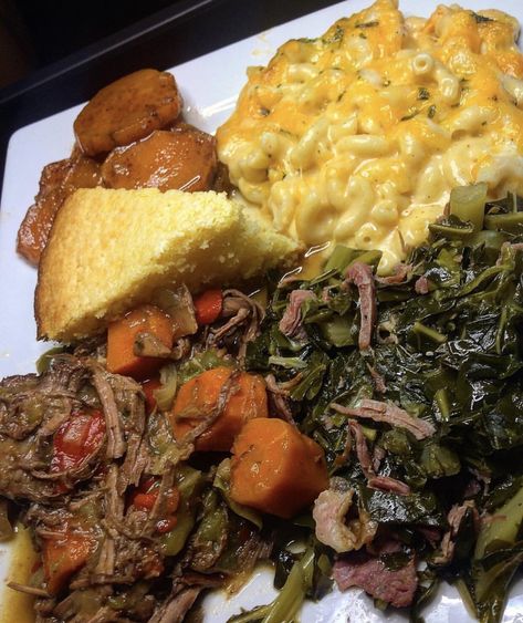 Candied Yams, Soul Food Dinner, Food Babe, Collard Greens, Food Goals, Food Dinner, Sunday Dinner, Food Obsession, Pretty Food