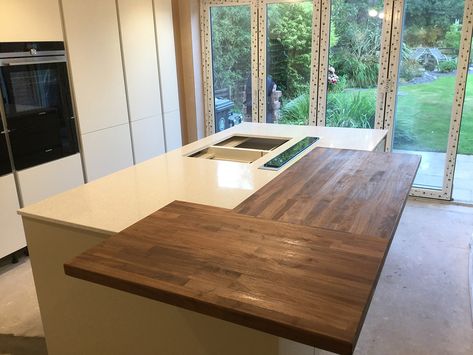 White Quartz with Island and Wooden Breakfast Bar - Neo Granite Kitchen Extension With Island, Wooden Island Kitchen, Wooden Breakfast Bar, Wooden Extension, Breakfast Bar Ideas, Walnut Worktop, Quartz Worktop, Wooden Island, Kitchen Shapes