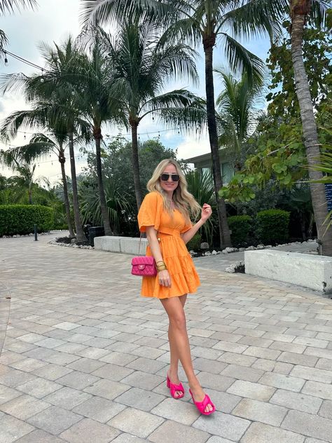 I am loving this color combo of bright orange dress and hot pink shoes and accessories. So fun for summer! (and very affordable!) Bright Color Outfits Summer, Pink Sandals Outfit, Orange Dress Accessories, Hot Pink Dress Outfit, Pink Heels Outfit, Cerise Pink Dress, Pink Shoes Outfit, Orange Dress Outfits, Accessories For Summer