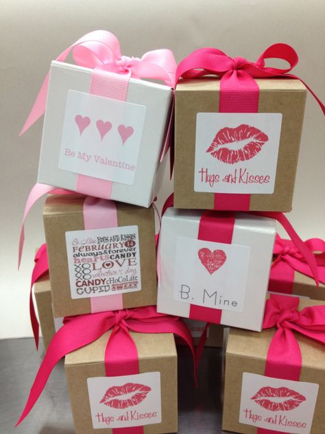 Valentines Gift Ideas, Mary Kay Gifts, Valentine Art Projects, Valentine Gift Baskets, E Ticket, Valentine Candles, Valentines Gift Box, Unique Valentines Gifts, Valentine Images