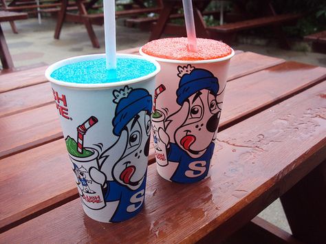 slush puppies!!! not so healthy but so damn good. Slush Puppies, 80’s Toys, Slush Puppy, Frozen Drinks, Slushies, Frozen Treats, Lunches And Dinners, Fun Drinks, Yummy Drinks