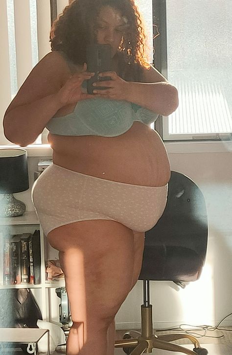 A MUM who was mistaken for being ‘nine months pregnant’ due to her junk food addiction now looks unrecognisable after turning her life around to drop over 10st. Just a year ago, Nicole Annetts said her self-esteem plummeted to an all-time low after reaching her heaviest weight of 19st 9lbs – while her wardrobe was […] Weight Transformation, Nine Months, Heavy Weight, Picture Video, Two Piece Skirt Set, All About Time, Turn Ons