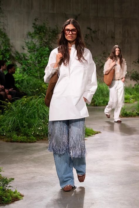 Denim Bar, Gucci Cruise, 2025 Fashion Trends, Fashion Trend Forecast, Denim On Denim, 2025 Fashion, Gucci Fashion, Mode Inspo, Trend Forecasting