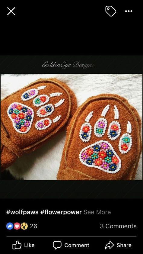 Beaded Moccasin Vamps, Beading Patterns For Moccasins, Native Beading Patterns Moccasins, Moccasin Beading Pattern, Beading Moccasins, Moccasin Vamps, Moccasin Beading, Beaded Moccasins Pattern, Beaded Mittens