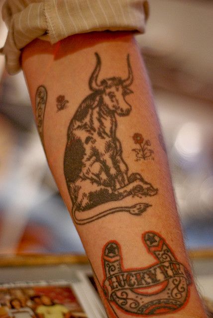 Ferdinand The Bull, Aesthetic Tattoo Ideas, Bull Tattoo, Marty Robbins, Cute Tats, Bull Tattoos, Poke Tattoo, 1 Tattoo, Aesthetic Tattoo