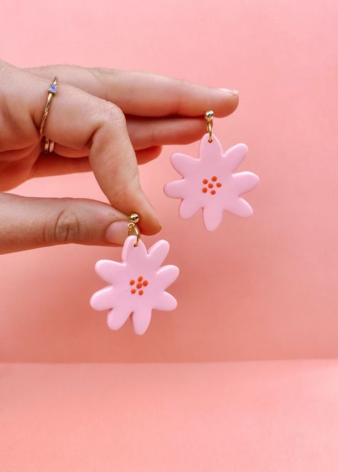 Diy Earrings Polymer Clay, Astuces Diy, Handmade Clay Jewelry, Cerámica Ideas, Keramik Design, Polymer Clay Diy, Polymer Clay Jewelry Diy, Cute Polymer Clay, Ceramic Earring