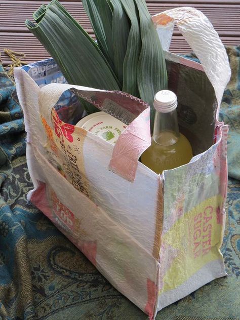 DIY project: Make your own fused-plastic tote bag - thisNZlife Soft Plastic Recycling, Fused Plastic Projects, Repurposed Plastic Bags, Plastic Bag Recycling Projects, Fused Plastic Bags Projects, Plastic Bag Projects, Plastic Bag Fabric, Sustainable Diy Crafts, Plastic Upcycling Ideas