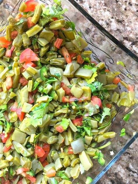 Nopales Salad, Nopalitos Recipe, Nopales Recipe, Cactus Recipe, Cactus Salad, Mexican Cactus, Healthy Mexican Recipes, Mexican Salads, Healthy Mexican