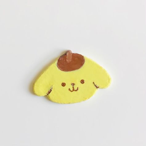 Handmade clay Sanrio Pompompurin pin Clay Pompompurin, Sanrio Clay, Clay Tray, Sanrio Pompompurin, Clay Keychain, Clay Things, Tanah Liat, Diy Pins, Cute Clay