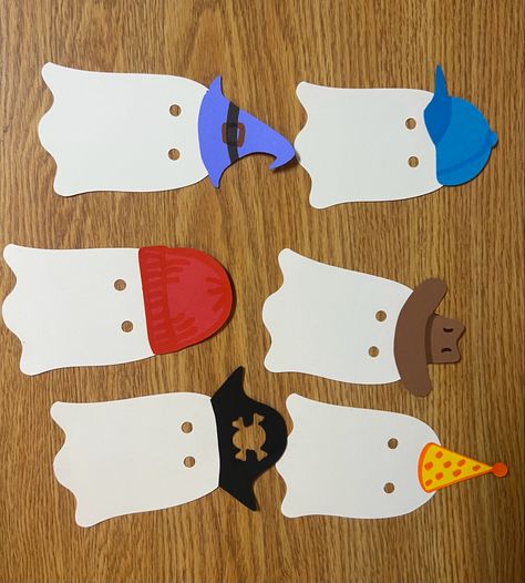 Ghost Door Decs Ra, Winter Door Decs Ra, College Door Decs Cricut, Ra Door Decs Cricut, Door Decks Ra, Ra Door Decs, Door Decs, Christmas Presents, Ghost