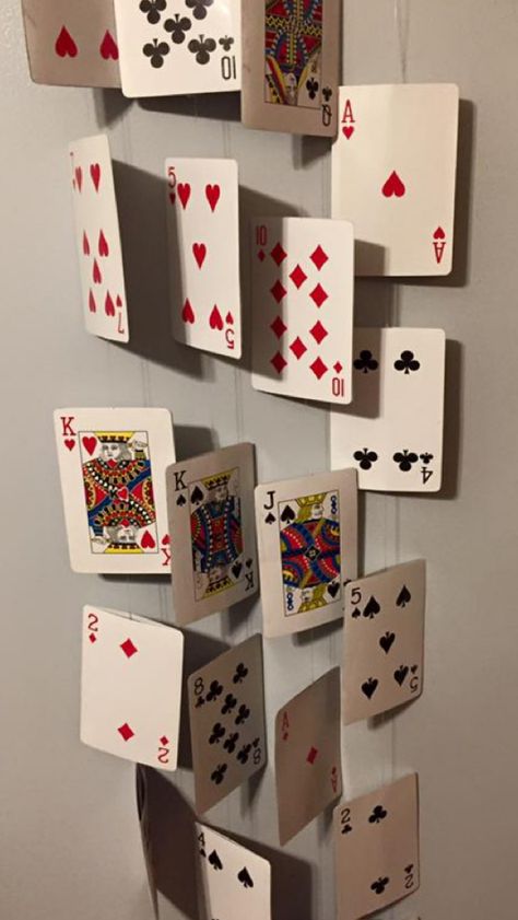 Casino Room Ideas, Playing Cards Wall Decor, Playing Card Decoration Ideas, Casino Decorations Diy, Bookweek 2024, Dice Decor, Airbnb Cabin, Playing Card Crafts, Casino Room