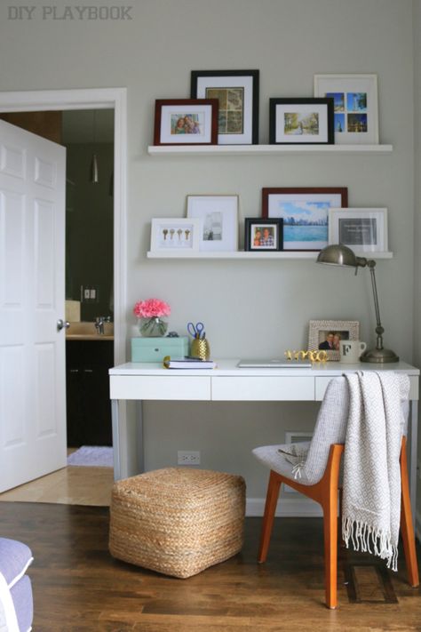 Declutter your home office desk with this simple DIY solution for hiding ugly cords. With just a few command hooks and about 10 minutes of your time, you’ll be well on your way to a tidy and inspiring space! Simple Work Desk, Small Bedroom Desk, Slim Desks, Desk Corner, Bookshelves In Living Room, Bedroom Corner, Decor Ikea, White Desk, Desk In Living Room