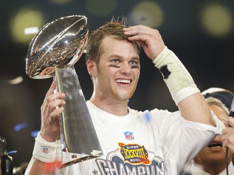 One great photo from every Super Bowl in history Tom Brady Superbowl, Super Bowl Trivia, Super Bowl Weekend, Lombardi Trophy, Super Sunday, Super Bowl 50, Super Bowl Sunday, Championship Game, Superbowl Party