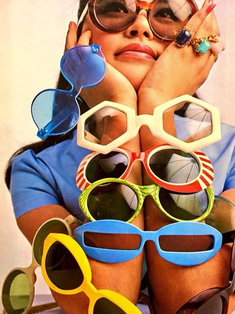 No such thing as too many pair of glasses. Sunglass Photoshoot, Shooting Photo, Vintage Eyewear, 1960s Fashion, Mode Vintage, Photography Inspo, Eye Care, Sunglasses Vintage, 70s Fashion