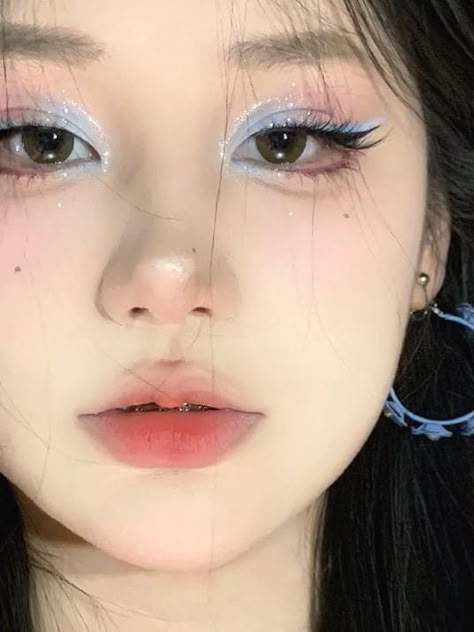 glitter eyeshadow look: icy blue Glitter Eyeshadow Looks, Xiaohongshu Makeup, Blue Eyeshadow Makeup, Makeup Layout, Concert Makeup, Princess Makeup, Doll Eye Makeup, Korean Eye Makeup, Eye Makeup Pictures