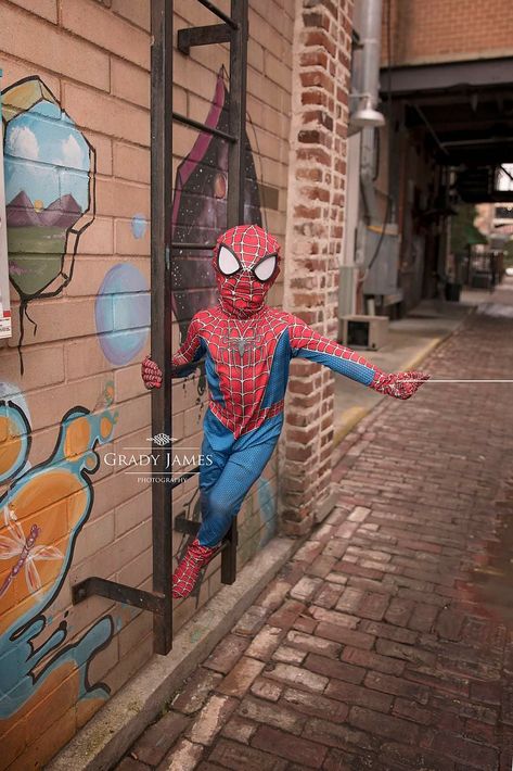 Spider-man Pictures, Spider Man Photo Shoot, Spiderman Photoshoot, Toddler Photoshoot, Baby Milestones Pictures, Spiderman Birthday Party, Milestone Pictures, Toddler Photos, Creative Shot