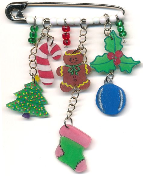 Shrink Plastic Christmas, Christmas Shrinky Dink Ideas, Shrink Plastic Ideas, Shrinky Dink Charms, Diy Shrinky Dink, Diy Shrink Plastic Jewelry, Plastic Fou, Diy Shrink Plastic, Shrinky Dink Jewelry