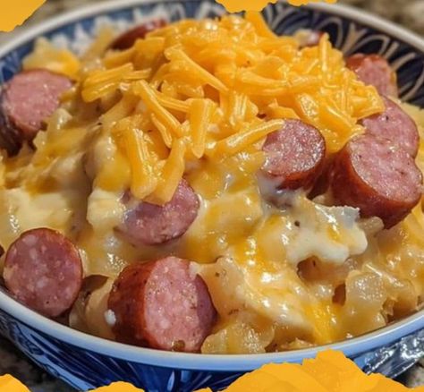 Cheesy Sausage Hashbrown Bake – Naomi's Recipes Cheesy Hashbrown Bake, Hashbrown Bake, Kilbasa Sausage Recipes, Frozen Hashbrown Recipes, Cheesy Hashbrown, Frozen Hash Browns, Sausage Hash, Smoked Sausage Recipes, Cheesy Hashbrowns