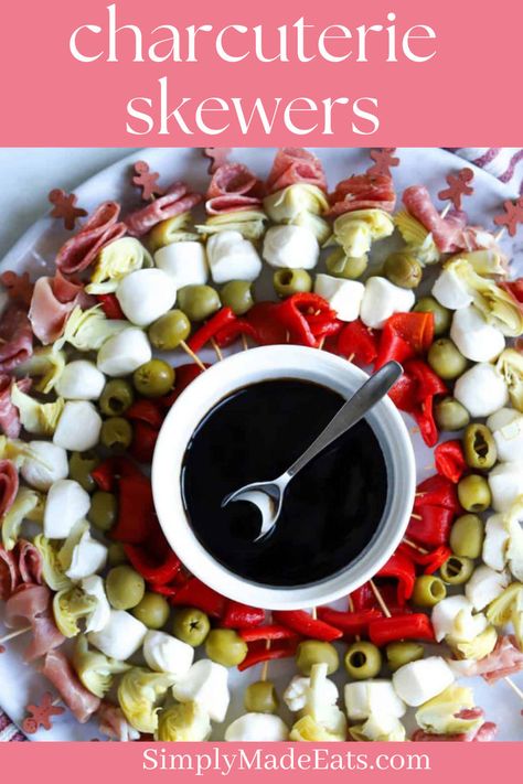 Charcuterie skewers on plate with balsamic glaze in the center. Charcuterie Skewers, Quick Appetizer Recipes, Easy Charcuterie, Christmas Finger Foods, Baked Appetizers, Quick Appetizer, Antipasto Skewers, Mini Sweet Peppers, Wedding Appetizers