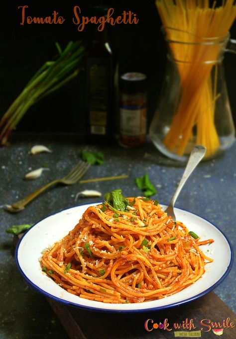 indian style tomato spaghetti recipe Simple Spaghetti Recipe, Tomato Spaghetti Recipe, Pasta Recipes Vegetarian Indian, Pasta Indian Style Recipe, Tomato Spaghetti, Spagetti Recipe, Spaghetti Recipes Easy, Vegetarian Spaghetti, Vegetable Spaghetti