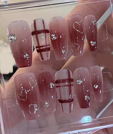 Pastel Short Nails, Red Aura Nails, Pretty Nails Aesthetic, Nail Colors Autumn, Nails Cottagecore, Nails Chinese, Cottagecore Nails, Autumn Nail Ideas, Chinese Nails