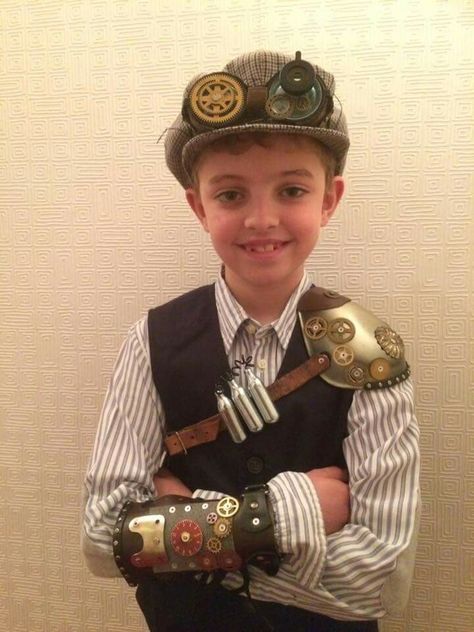 Steampunk kid Homemade Steampunk Costume, Steam Punk Dti Theme, Steampunk Hat For Halloween Costume, Kids Steampunk Costume, Steampunk Kids Costume Boys, Steampunk Boy, Men’s Steampunk Costumes, Steampunk Diy Costume, Steampunk Halloween Costumes